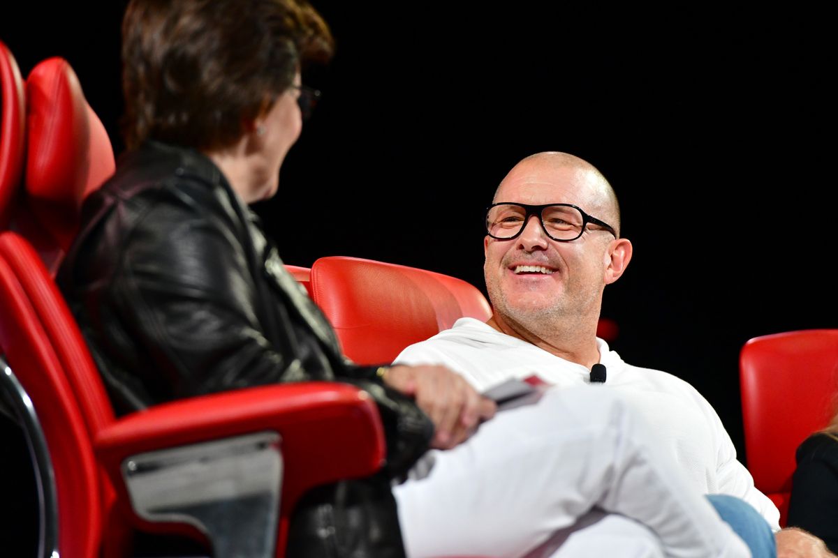 OpenAI dan Jony Ive Siapkan Smart Speaker Berbentuk Donat Harga 300 Dolar AS